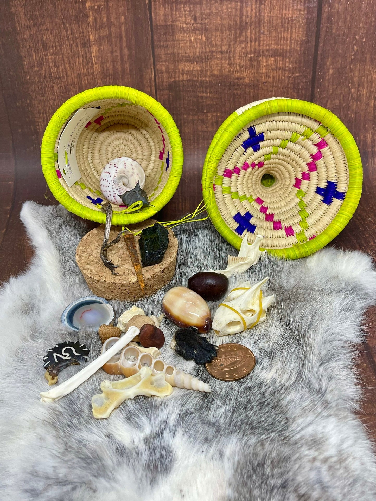 Bone Throwing Set in Basket