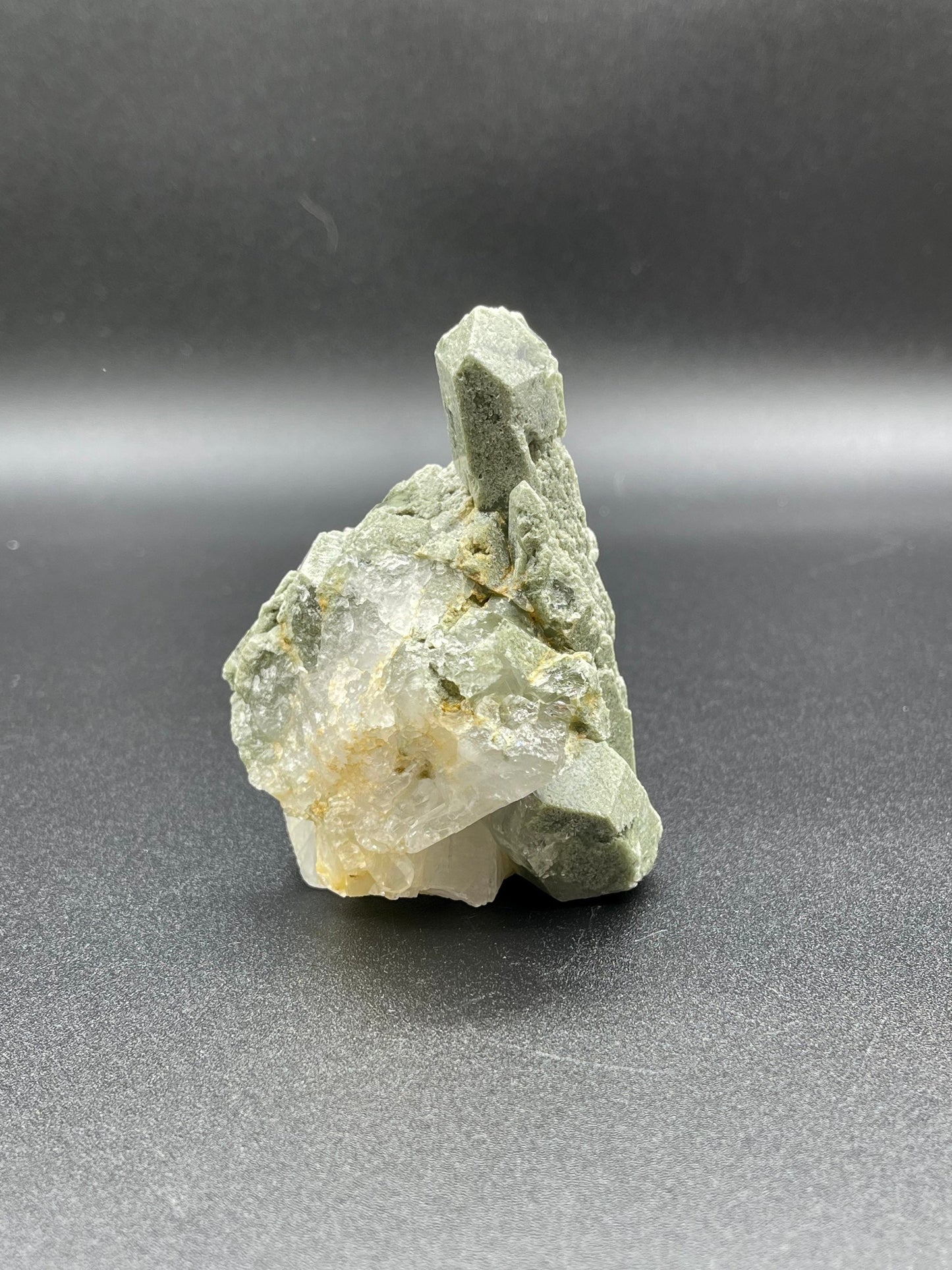 Chlorite in Quartz