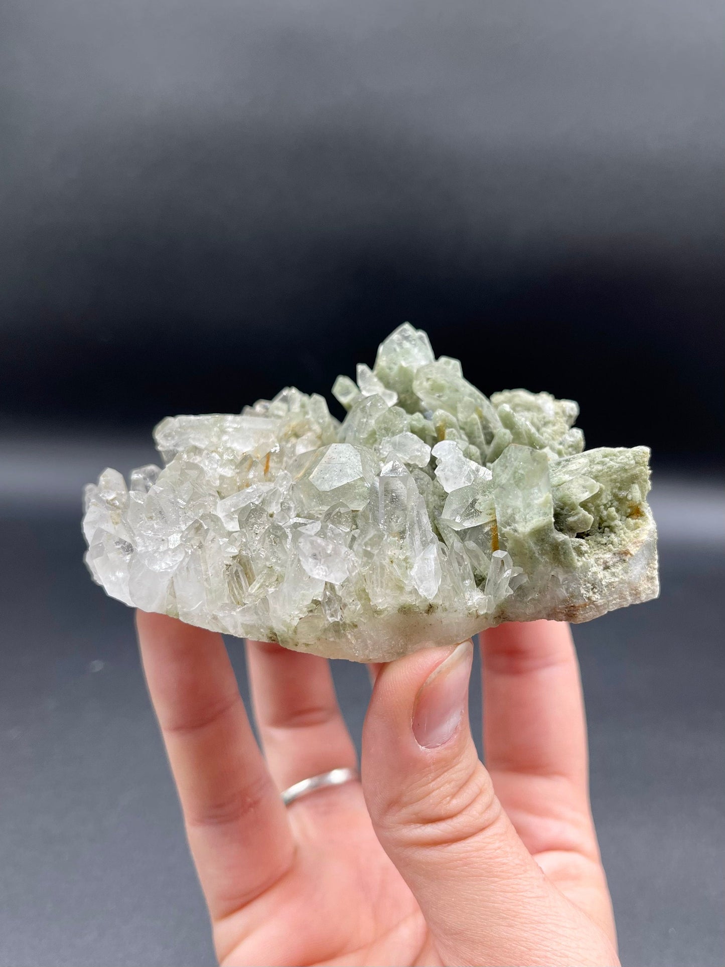 Chlorite in Quartz Cluster