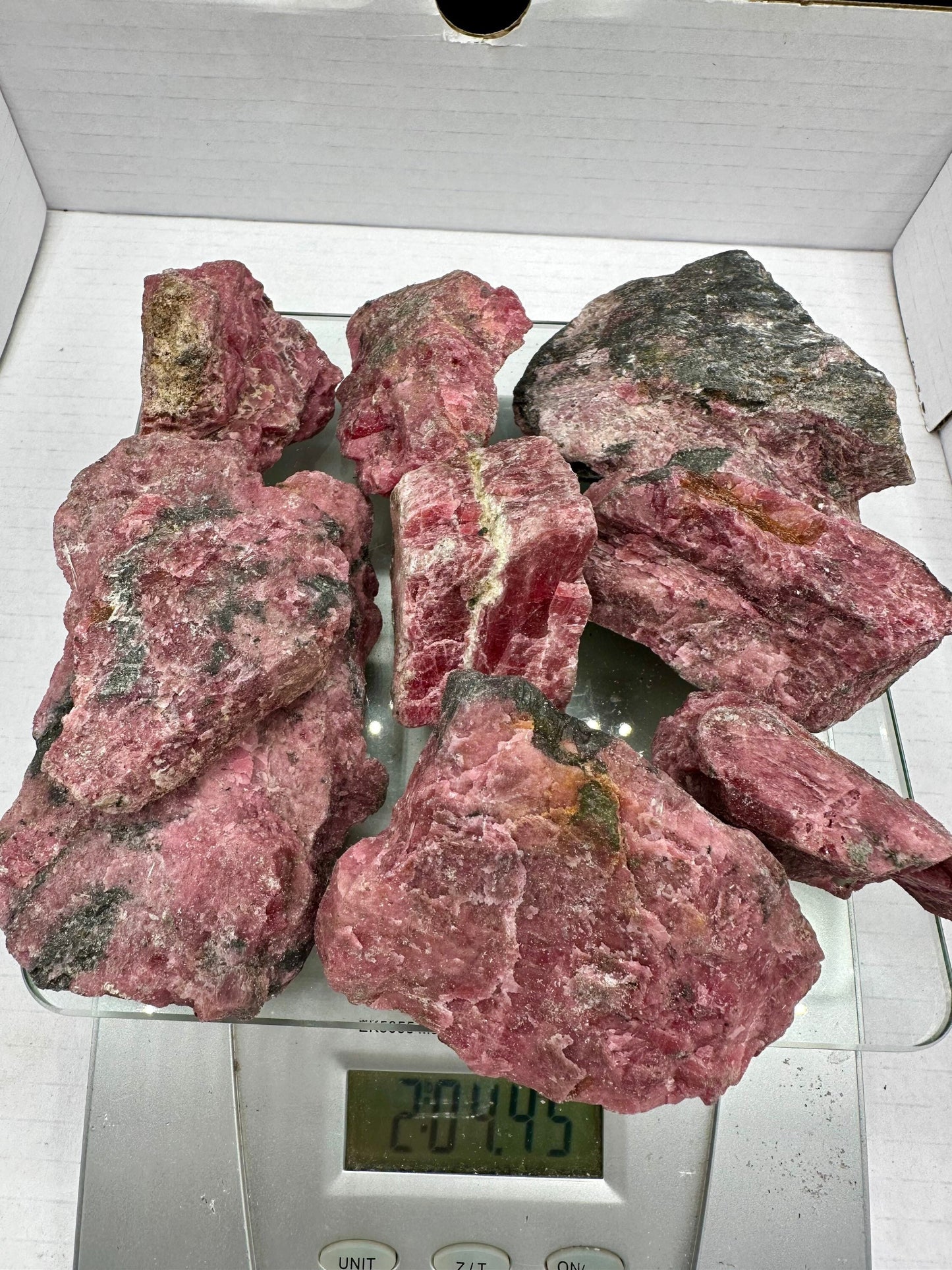 Wholesale Lot 1KG Rough Rhodonite with Amphibole, Cummingtonite and other Minerals